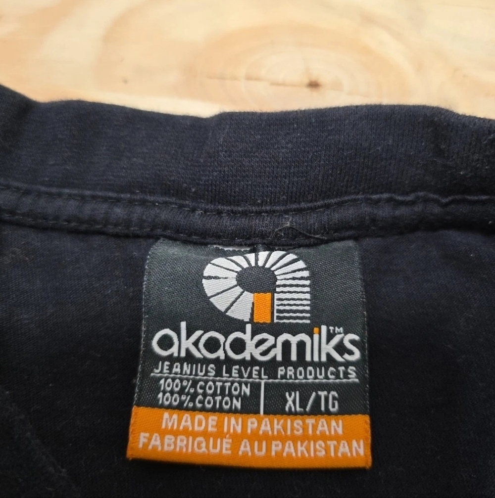 Vintage Y2K Akademiks Graphic T Shirt XL Black Orange DJ Turntables Hip Hop - Picture 3 of 4